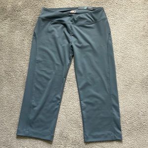 Puma Grey Regular Fit Capris Medium